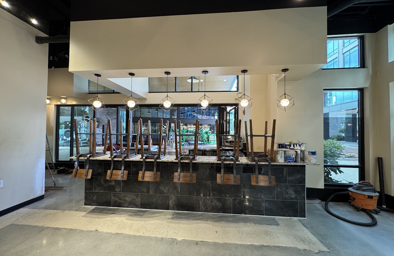 Restaurant bar with pendants